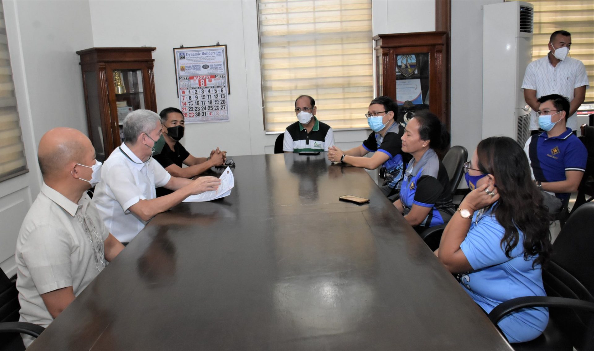 Gov receives a visit from the Civil Engineers of Negros | Negros ...